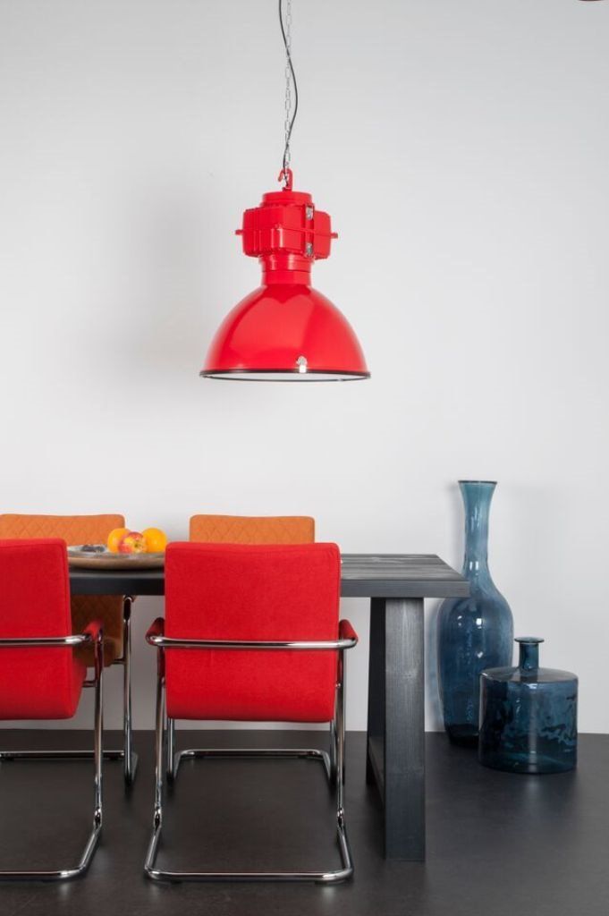 Industrialne lampy wiszące w salonie ⋆ Lampy & Design